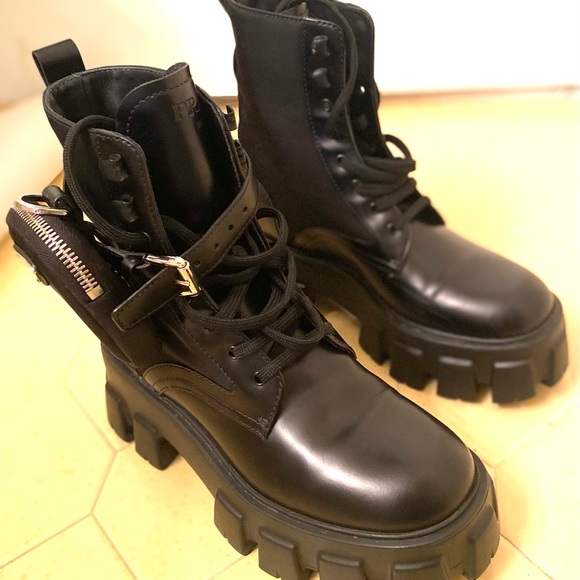 Prada Monolith leather and Re-Nylon boots with pouch - Picture 5 of 9